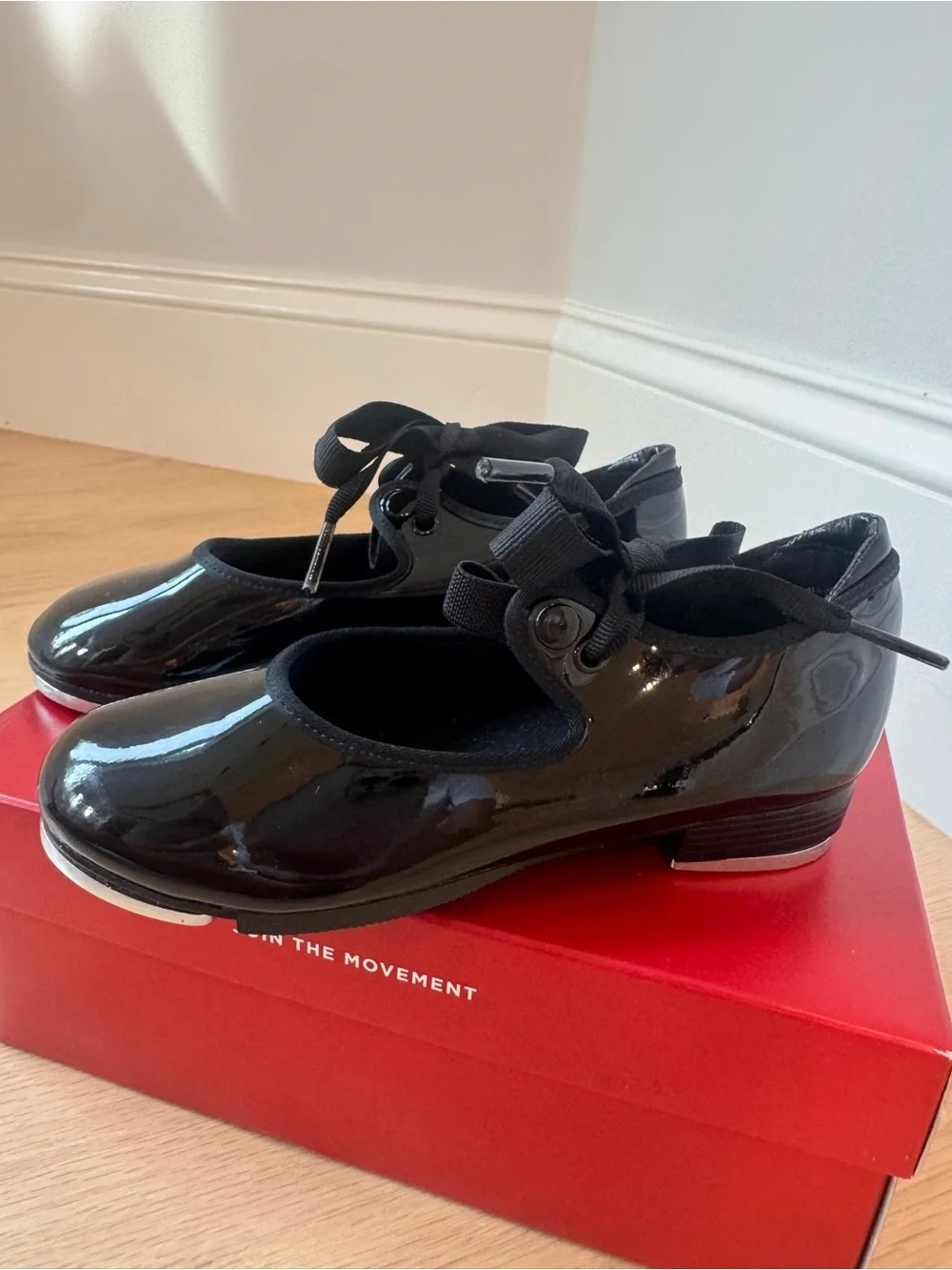 Capezio Black Patent Tap Shoes with Ribbon and snap closure -size 12.5